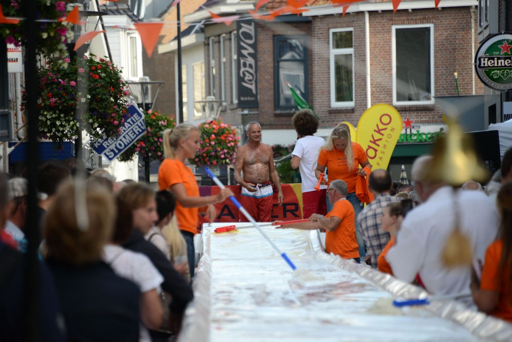 ../Images/Donderdag kermis 033.jpg